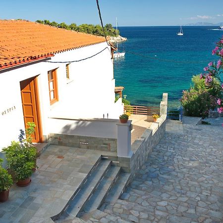 Отель Ostria Патитири Экстерьер фото