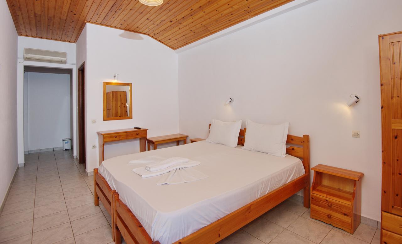 Отель Ostria Патитири Экстерьер фото